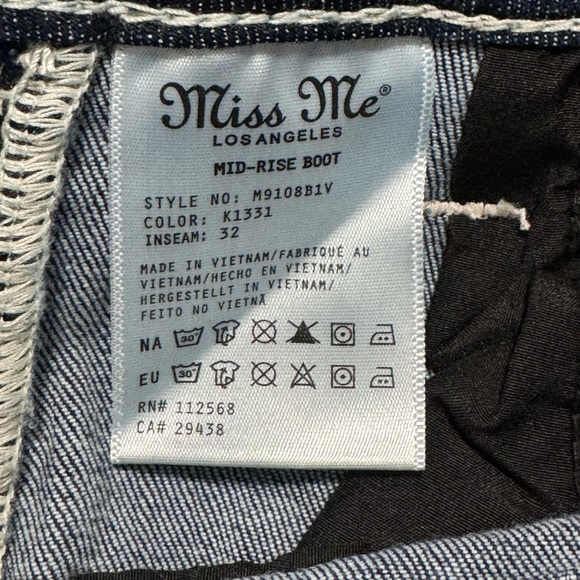Miss Me Mid-Rise Bootcut Jeans Size: Various NWT - Picture 11 of 12
